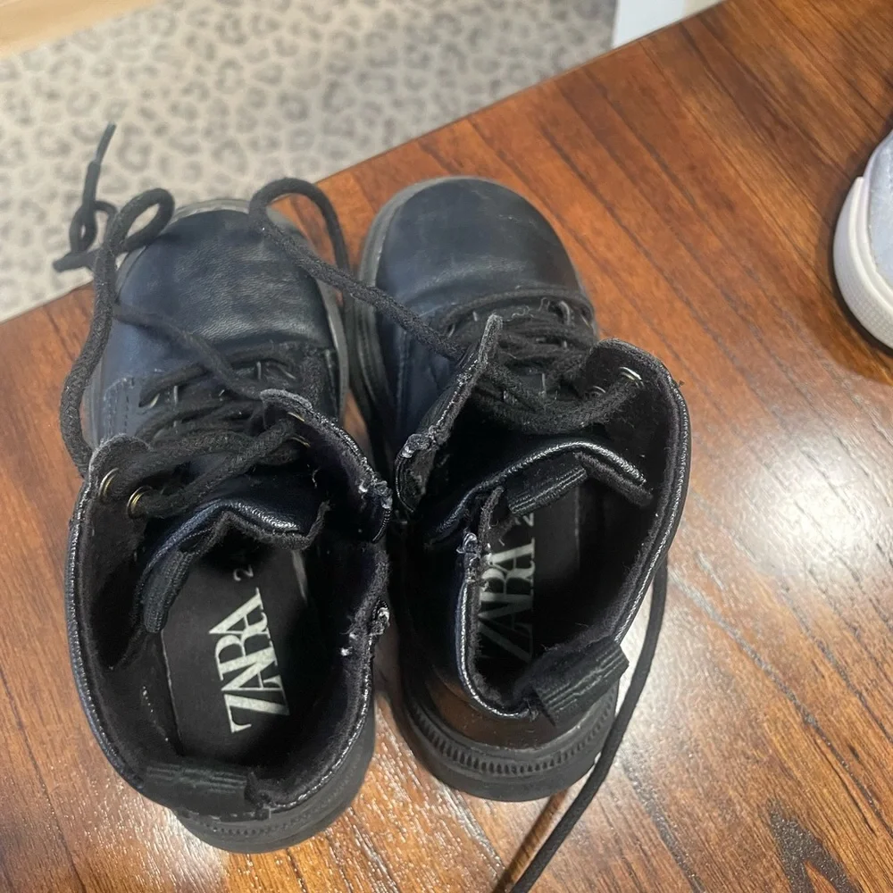 Zara toddler lace up bootie - Picture 5 of 5